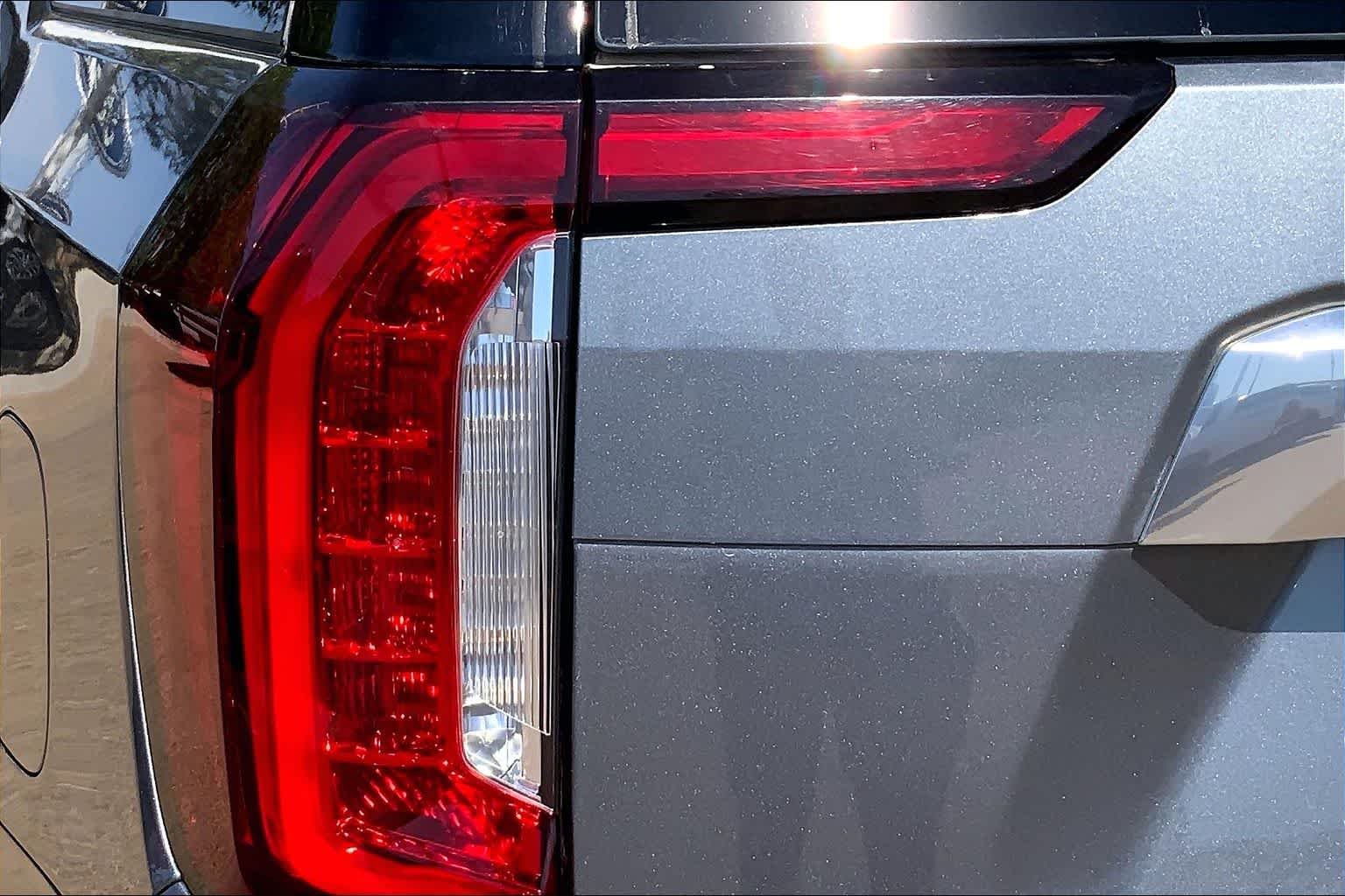 Used 2022 Satin Steel Metallic GMC Denali image 29