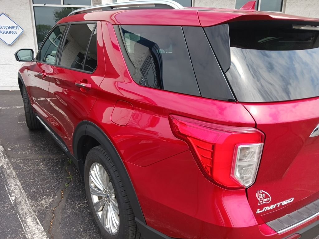 Used 2020 Rapid Red Metallic Tinted Clearcoat Ford Limited image 8