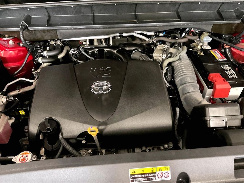 Used 2022 Red Toyota XLE image 30