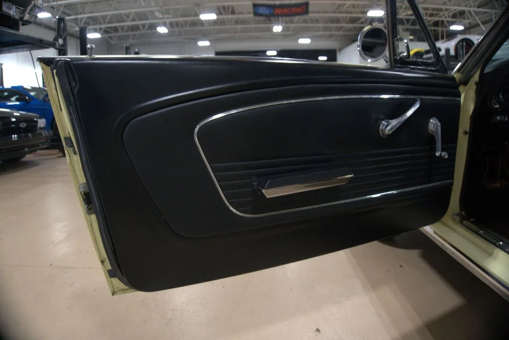 Used 1966 Yellow Ford  image 34