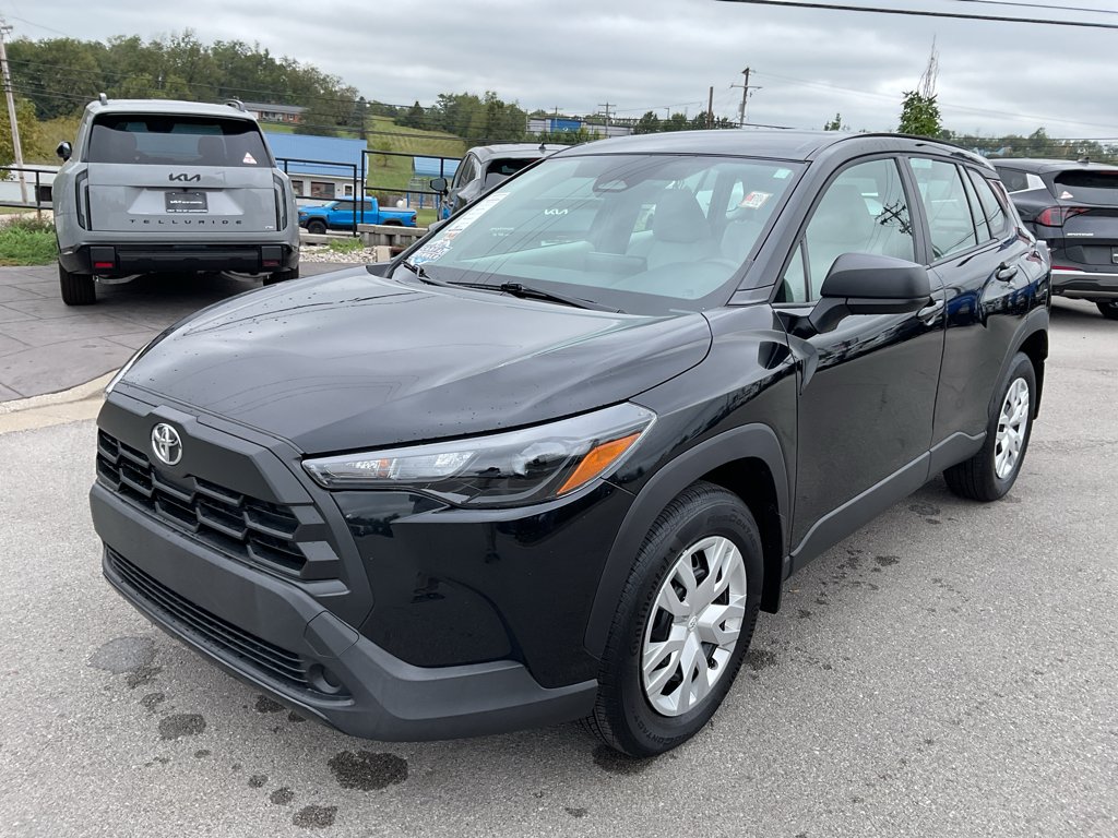 Used 2026 Jet Black Toyota L image 4