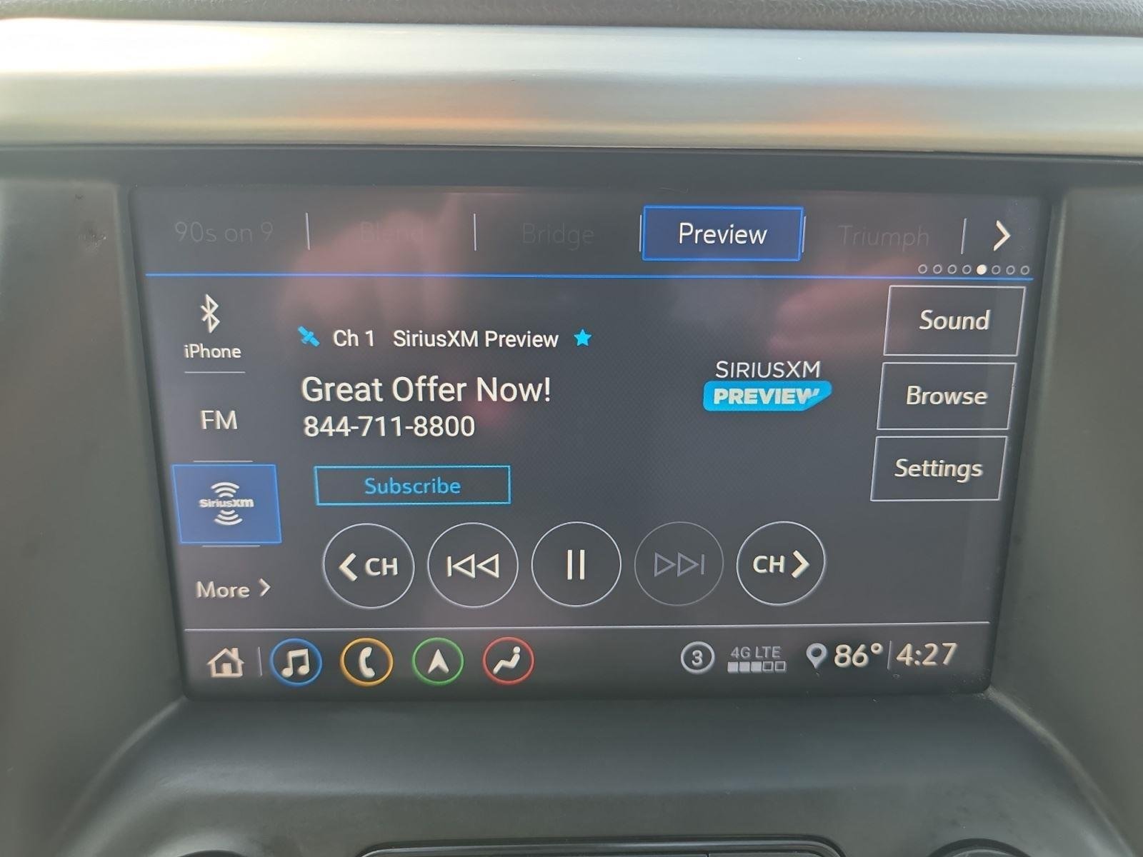 Used 2020 Dark Sky Metallic GMC SLT image 18