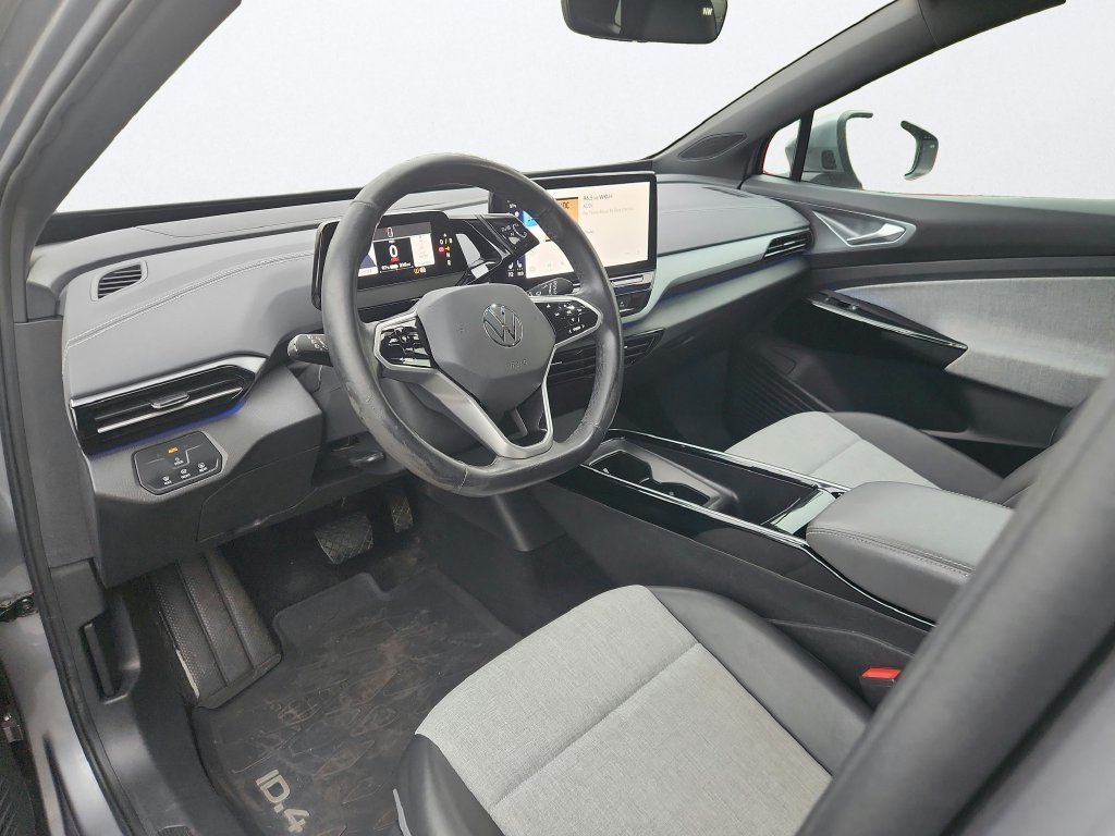 Used 2023 Silver Volkswagen Pro image 9