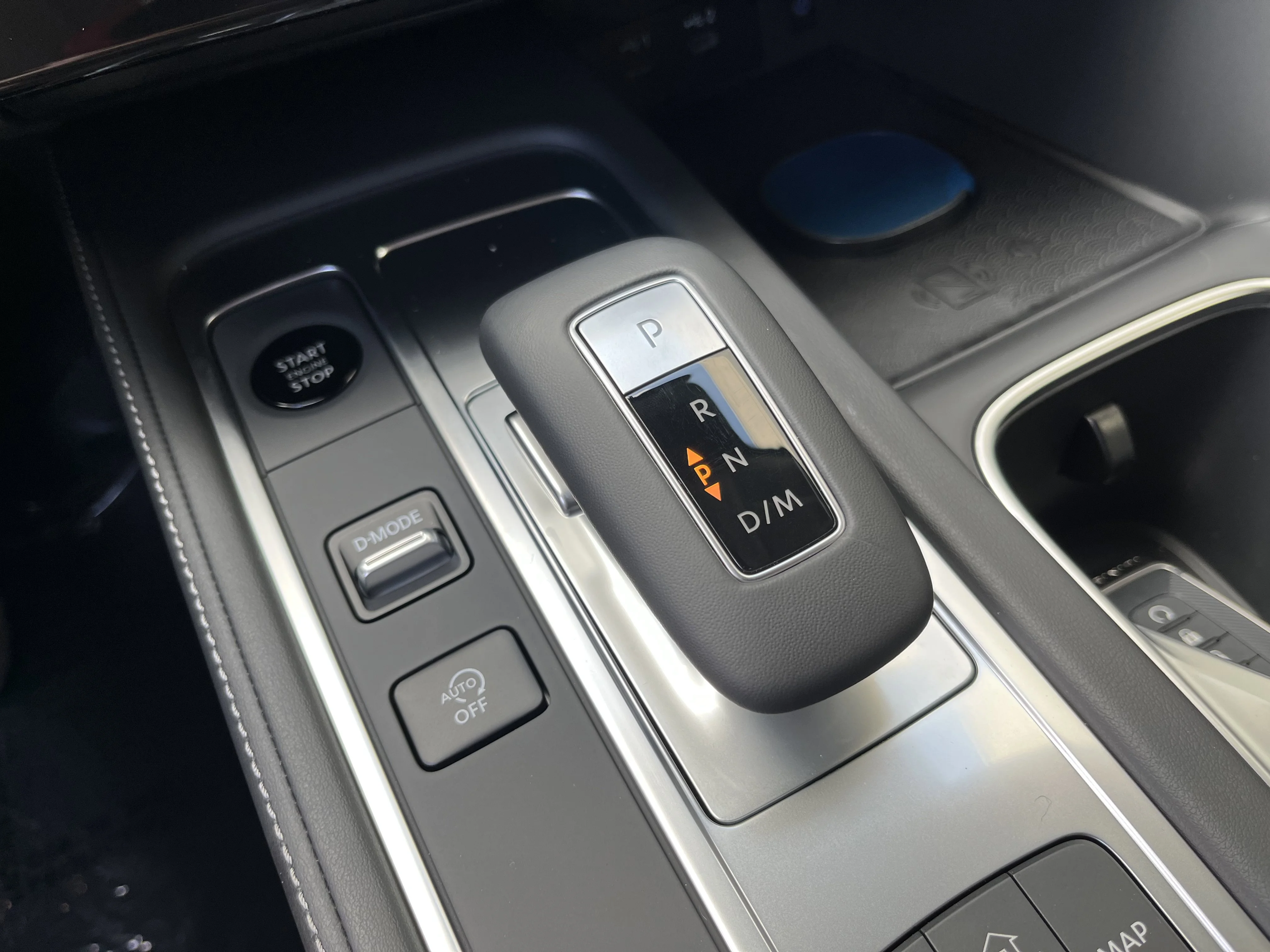 New 2027 Harbor Gray INFINITI LUXE image 27
