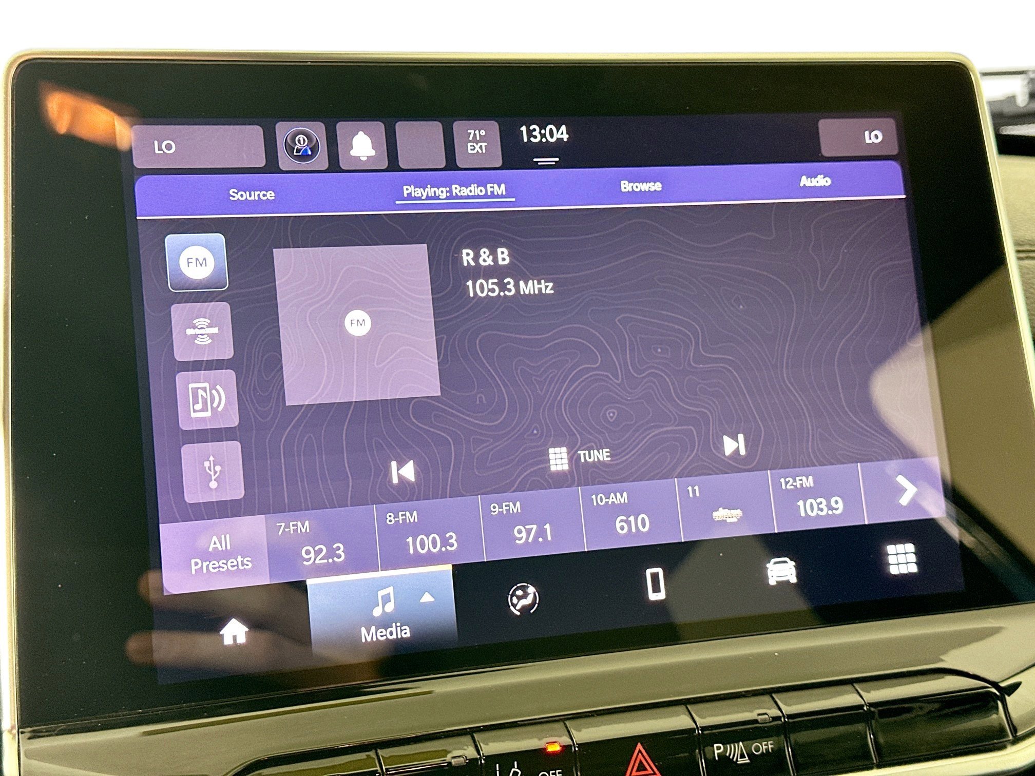 Used 2024 Hydro Blue Pearlcoat Jeep Trailhawk image 17