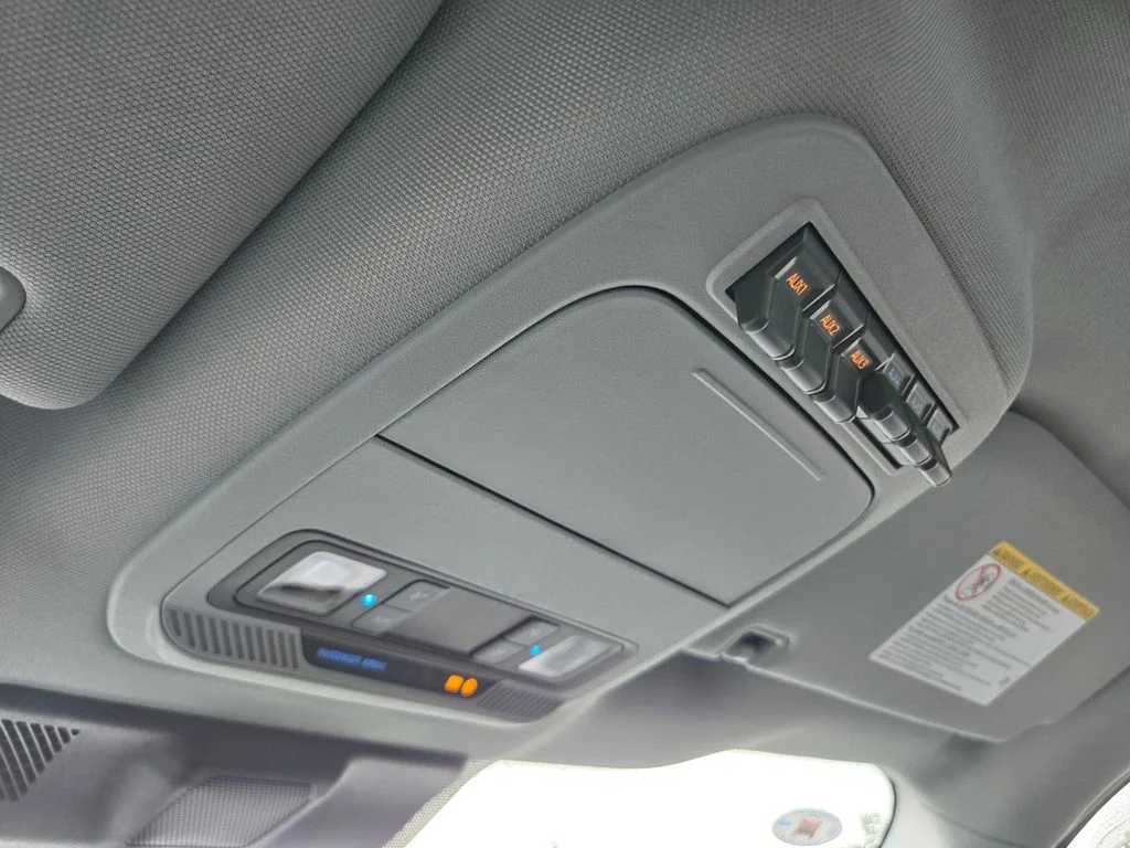 New 2026 Oxford White Ford F-250® XL image 11