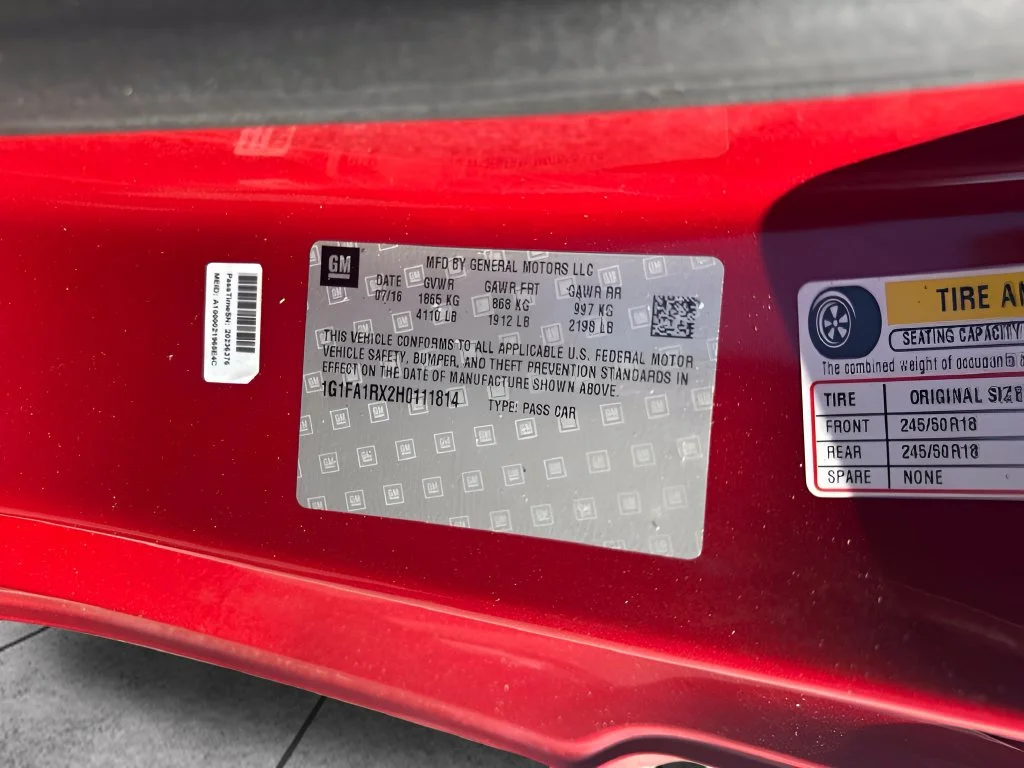 Used 2017 Red Chevrolet 1LT image 25