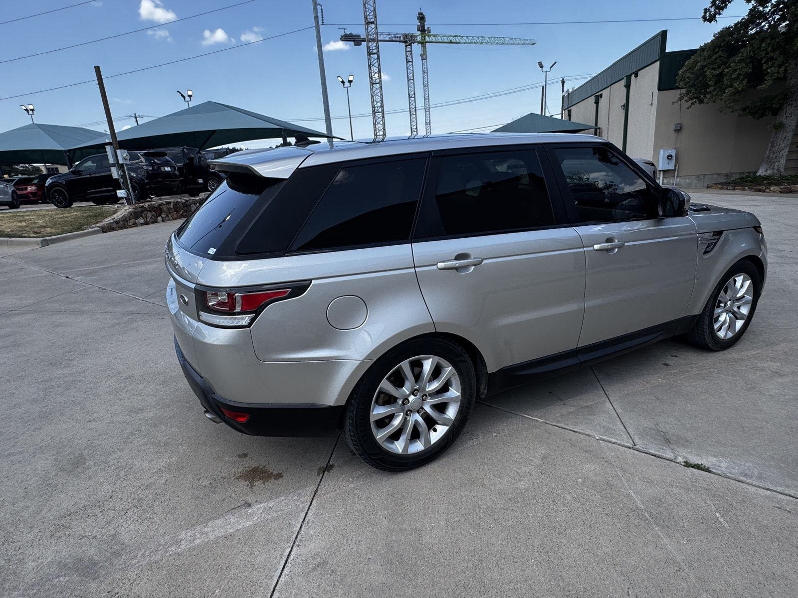Used 2016  Land Rover V6 HSE image 8