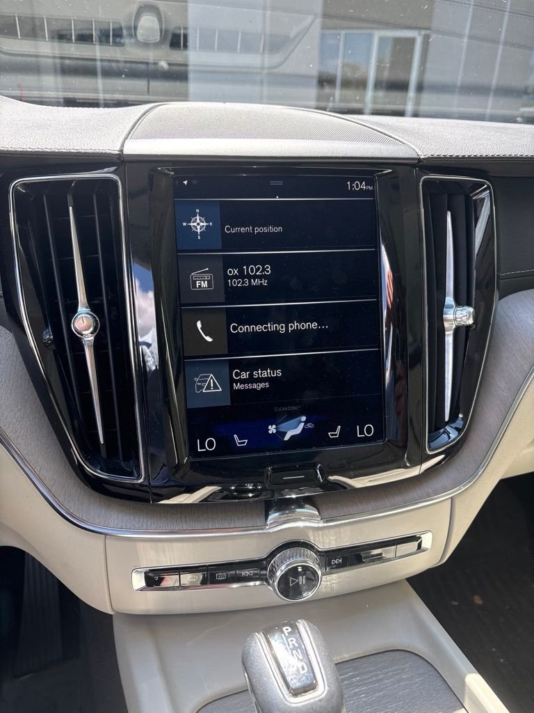 Used 2018  Volvo T6 Inscription image 5