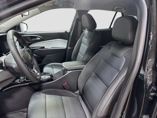 2026 Chevrolet Trax LT - Photo 19