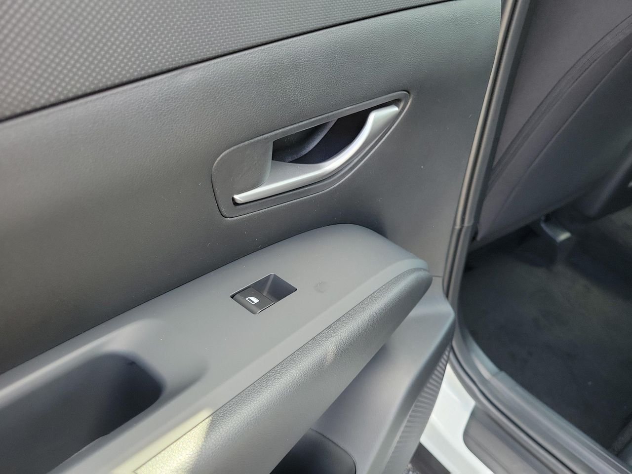 New 2026 Serenity White Pearl Hyundai SE AWD image 13