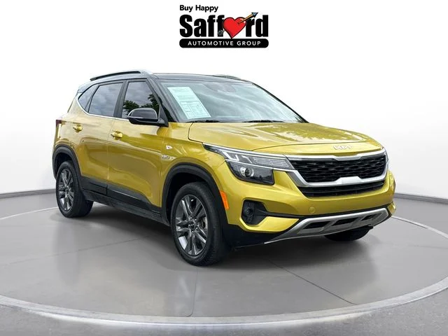 Used 2022 Yellow Kia S image 9