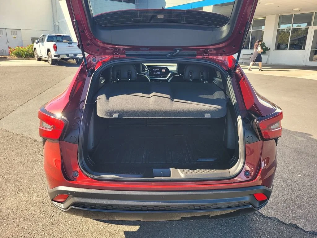 2025 Chevrolet Trax RS - Photo 12