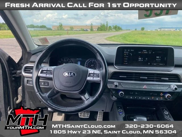 Used 2020 Black Kia SX image 12