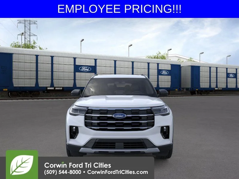 New 2026 Space White Metallic Ford Active image 7