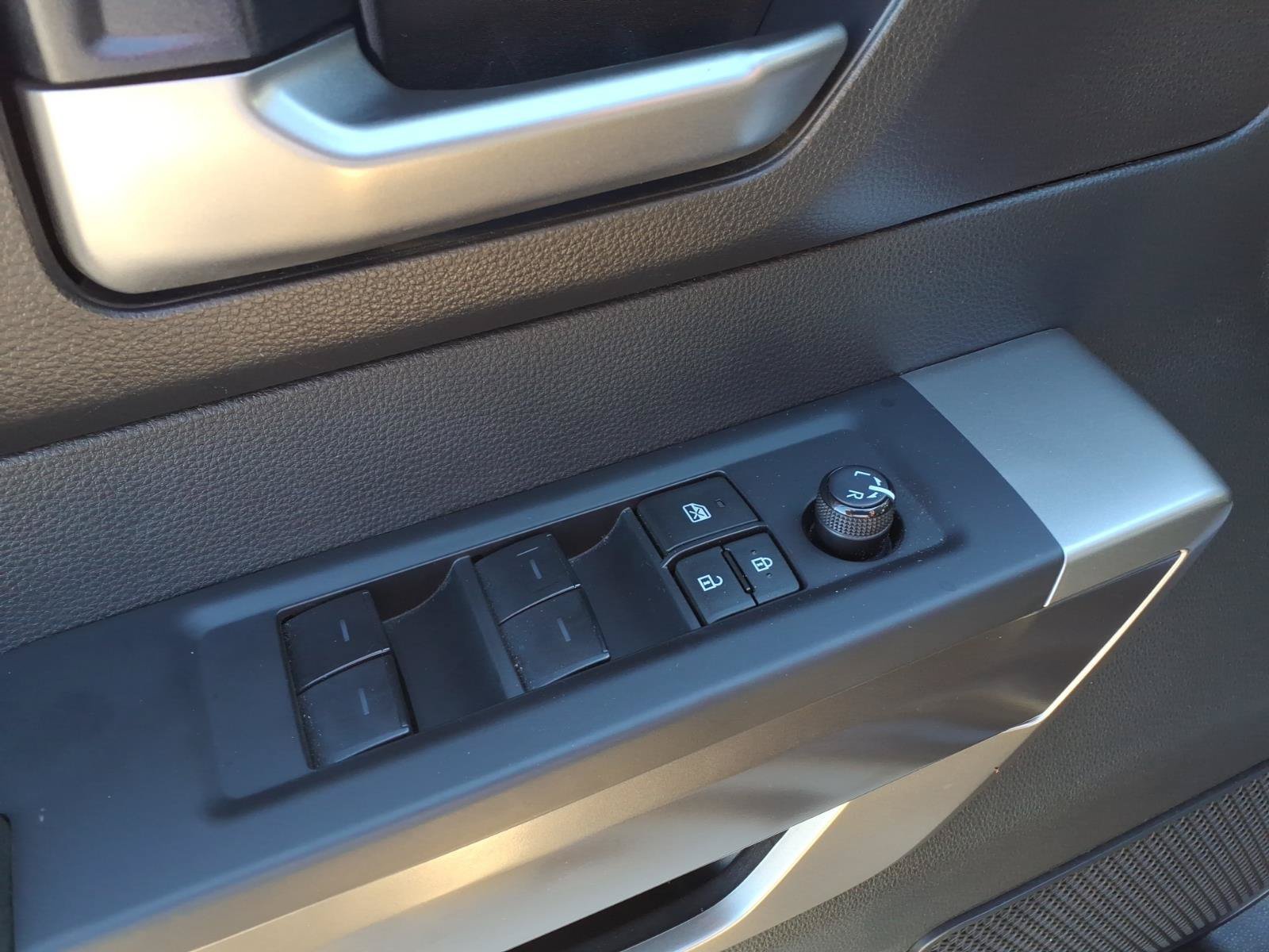 2024 Toyota Tundra SR5 - Photo 20