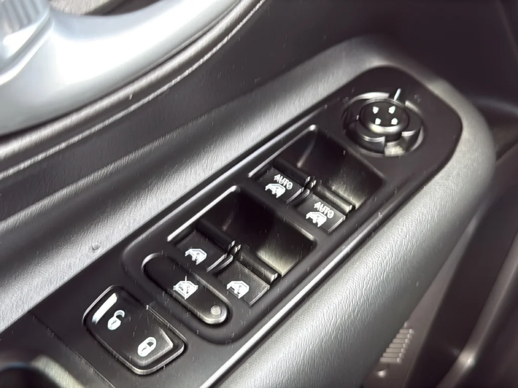 2023 Jeep Renegade Latitude - Photo 29