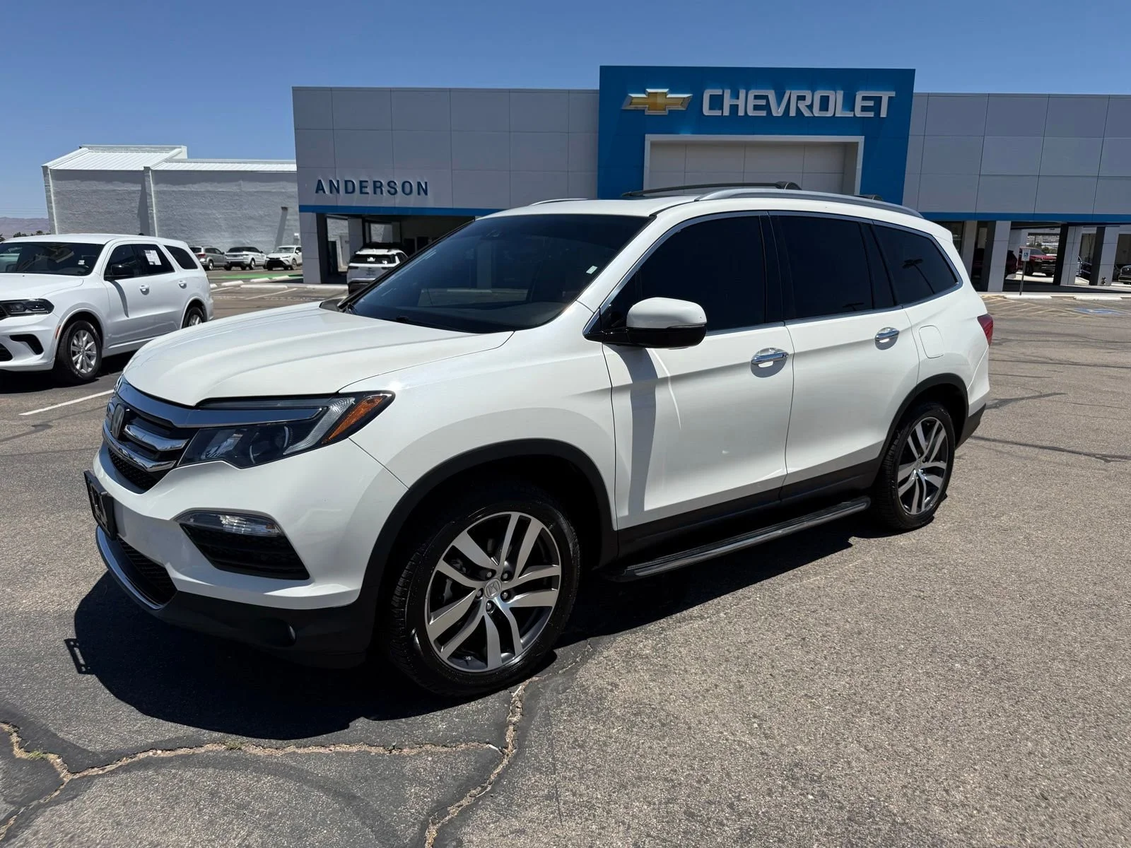 2017 Honda Pilot 4WD Elite's photo