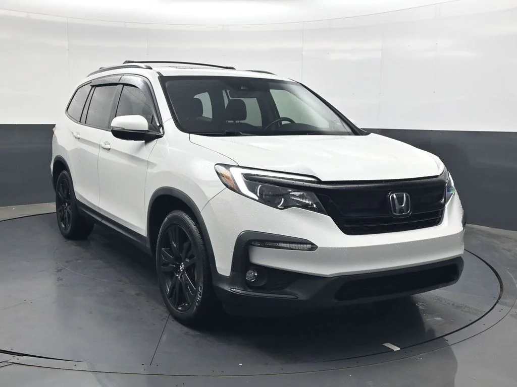 Used 2022 Platinum White Pearl Honda Special Edition image 2
