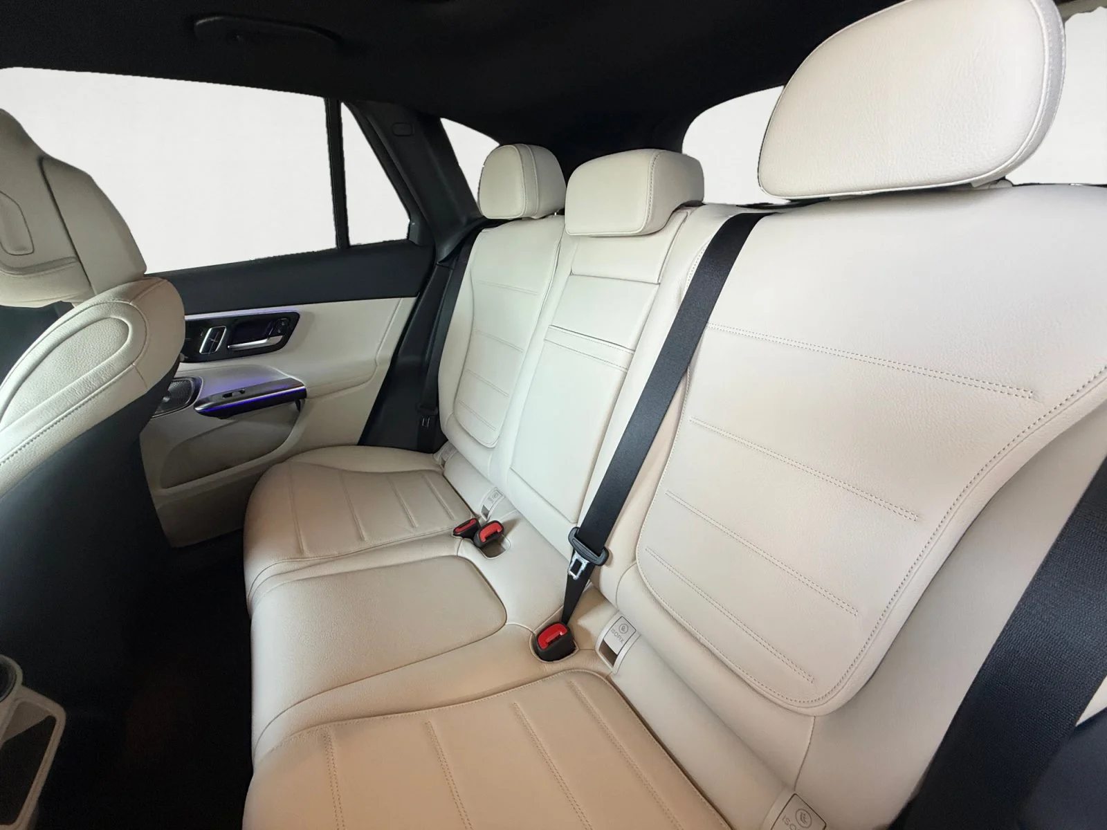 New 2027 Blue Mercedes-Benz GLC 300 image 13