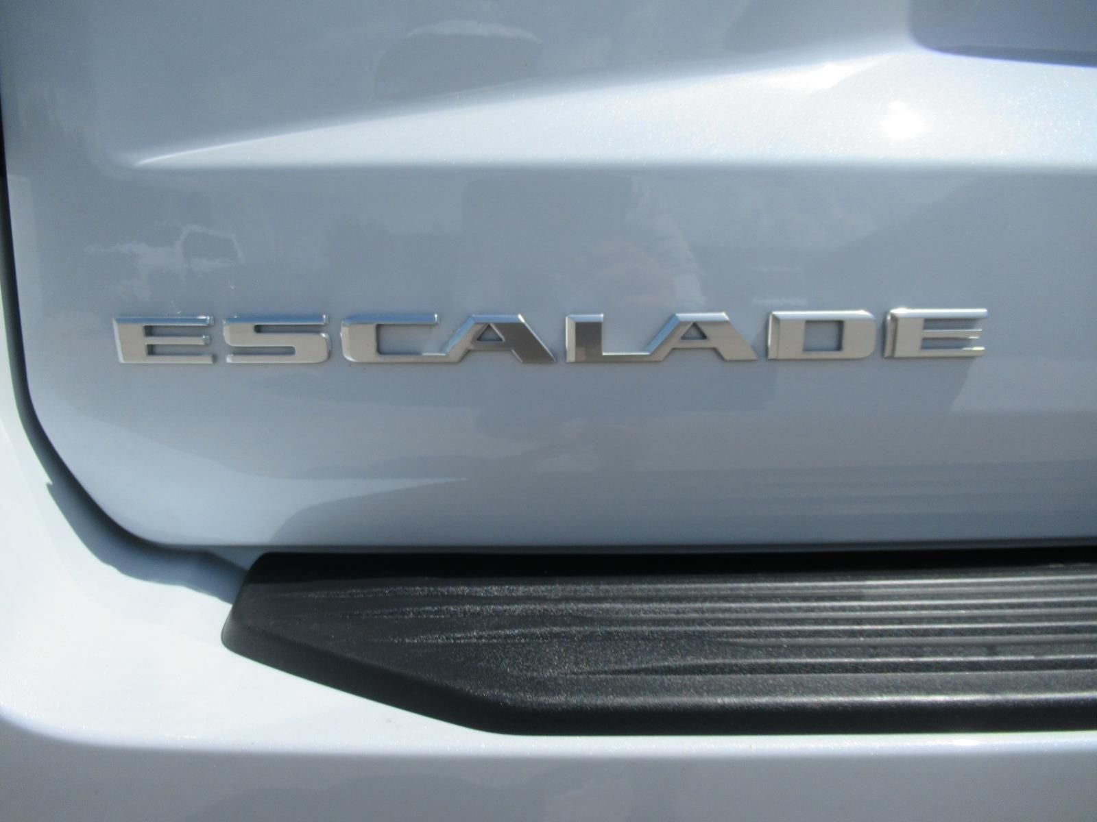 Used 2026 White Cadillac Platinum Edition image 10