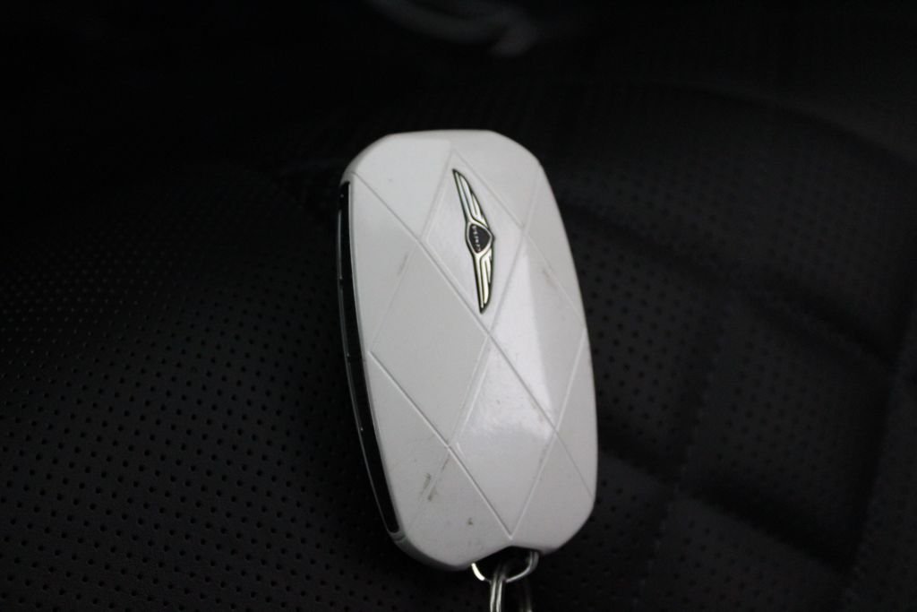 Used 2026 White Genesis 3.5T Prestige image 34