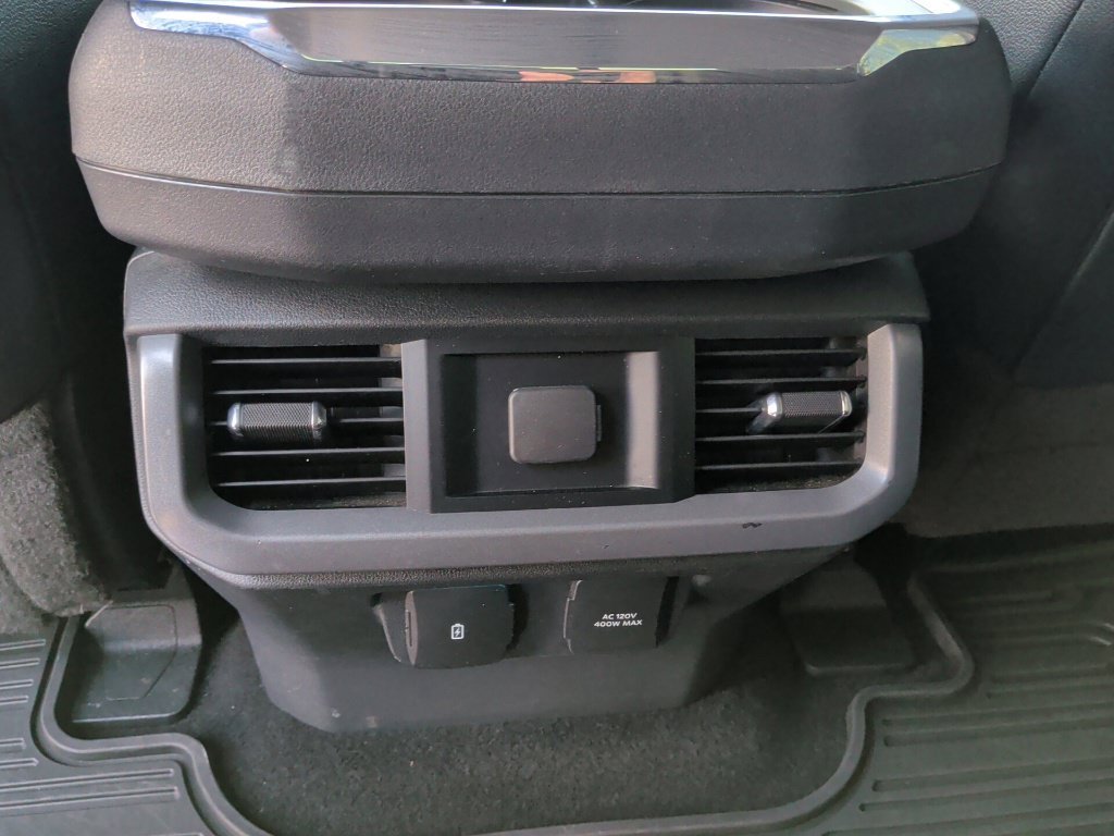 Used 2023 Oxford White Ford Lariat image 42