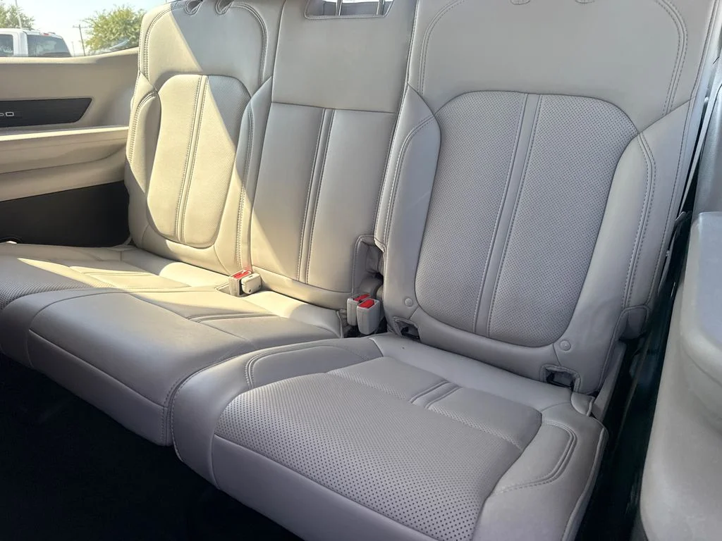 Used 2022 Black Jeep Series I image 17