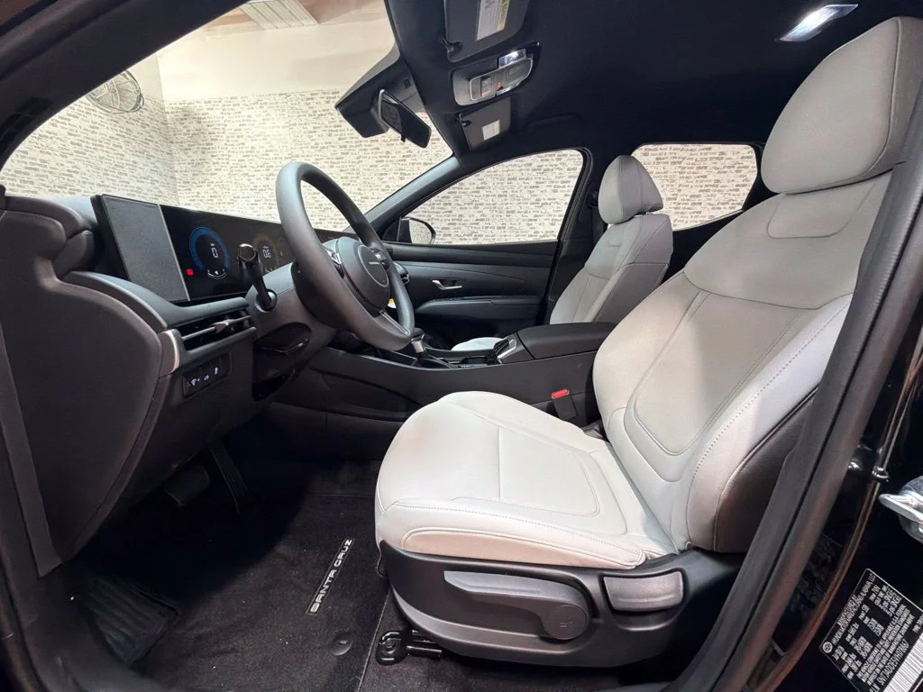 New 2027 Phantom Black Hyundai SE image 27