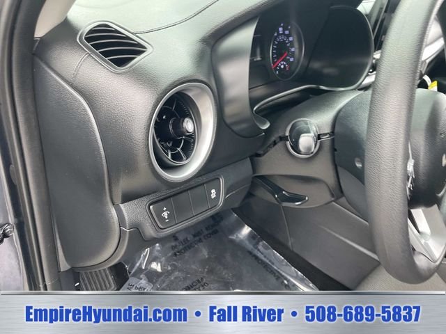 2024 Kia Forte LXS - Photo 17
