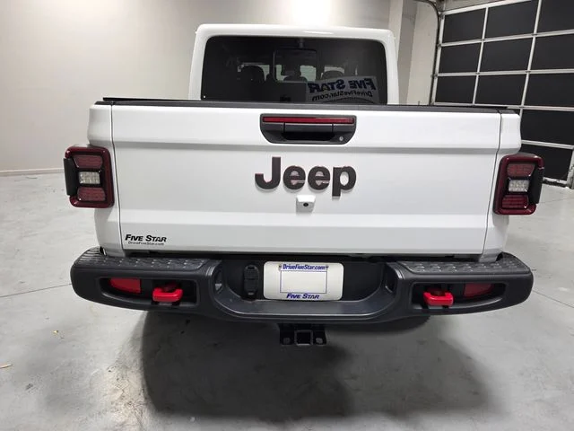 Used 2025 White Jeep Rubicon image 9