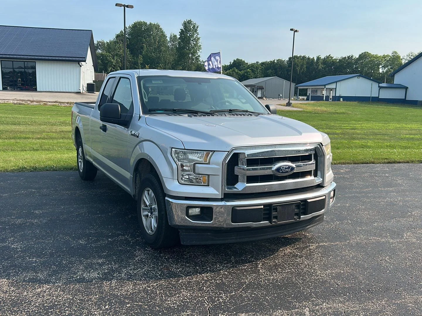 Used 2017 Ingot Silver Ford XLT image 20