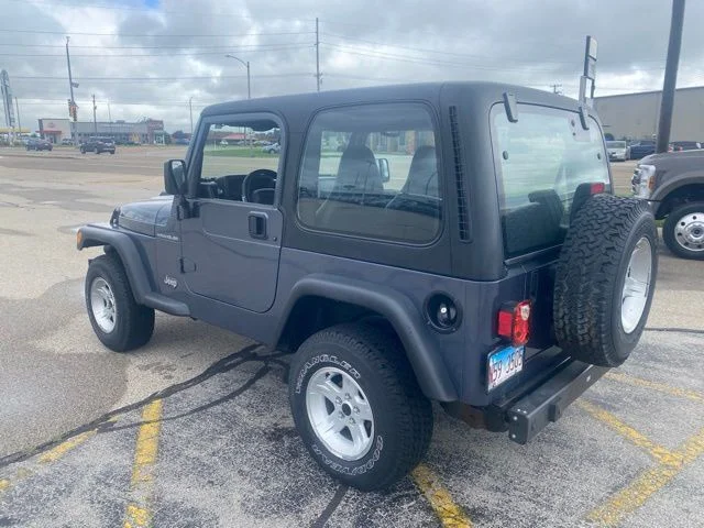 Used 2002 Blue Jeep SE image 7