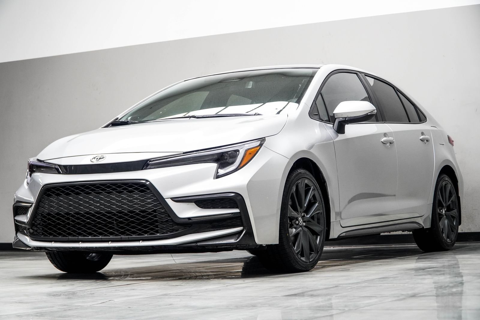 Used 2025 Gray Toyota XSE image 8