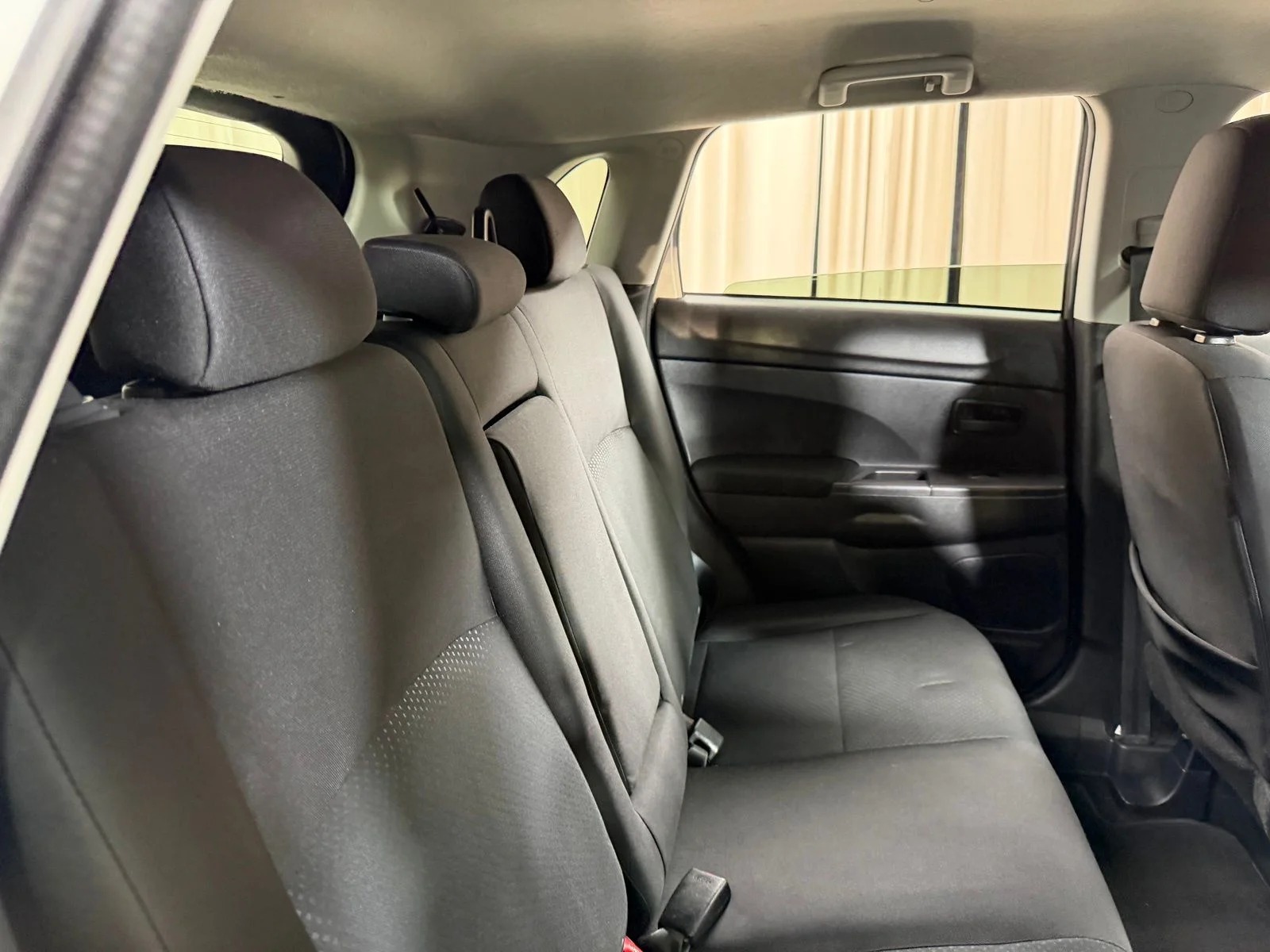 Used 2015  Mitsubishi ES image 40