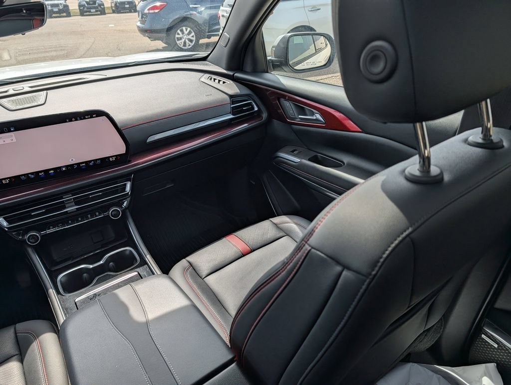 2024 Chevrolet Traverse RS - Photo 11