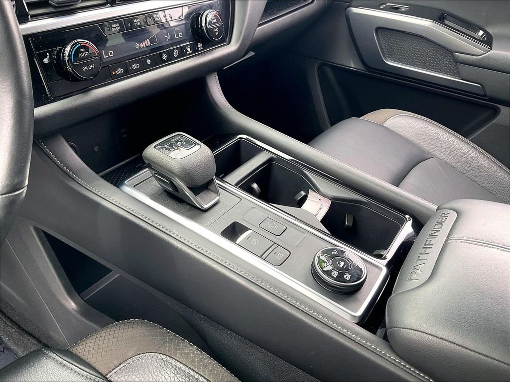 Used 2024 Gun Metallic/Super Black Nissan SL image 20