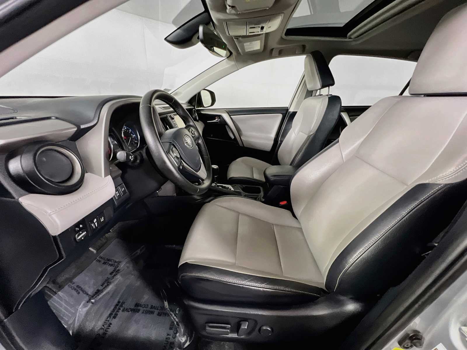 Used 2018 Silver Sky Metallic Toyota Limited image 21
