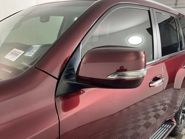 Used 2020  Lexus 460 image 8