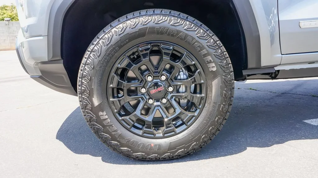 2026 GMC Canyon Elevation - Photo 7