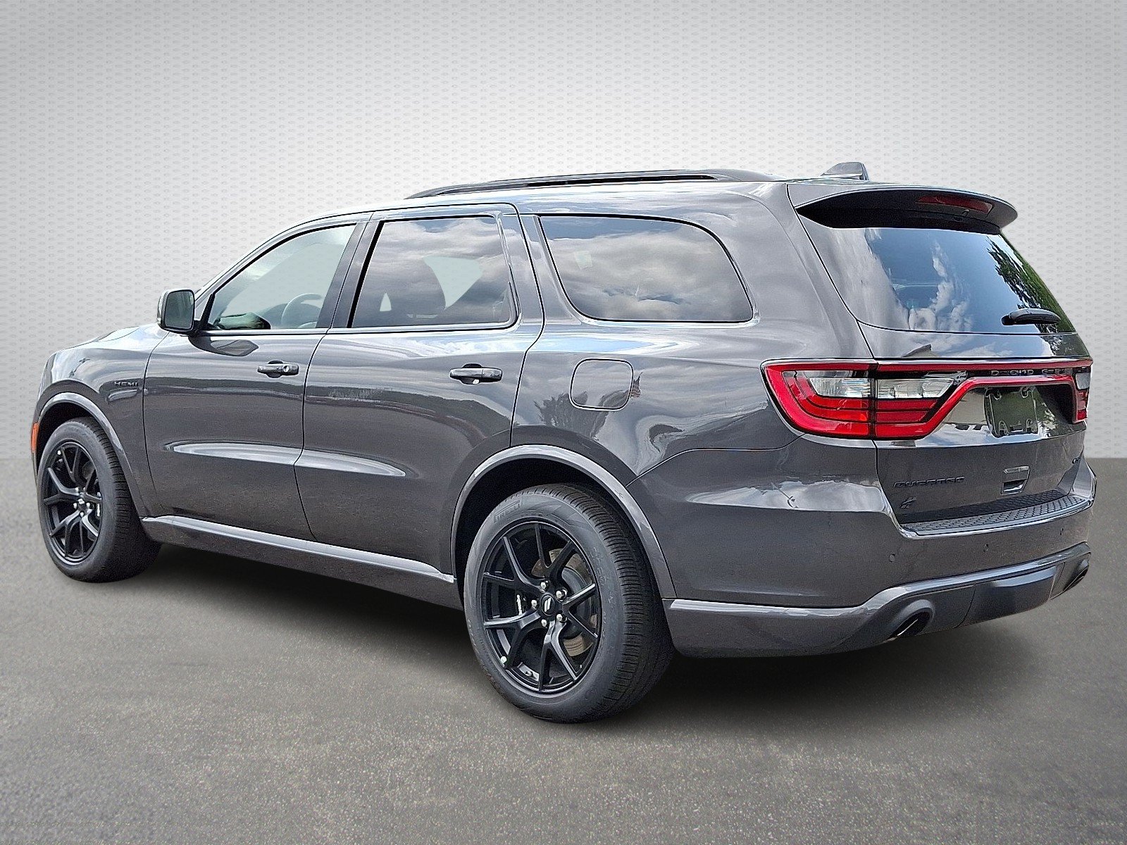 New 2026 Vapor Gray Exterior Paint Dodge GT Premium AWD HEMI V8 image 3
