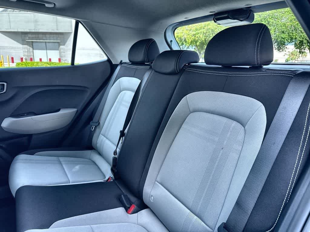 Used 2025 Lunar White Hyundai SEL image 22
