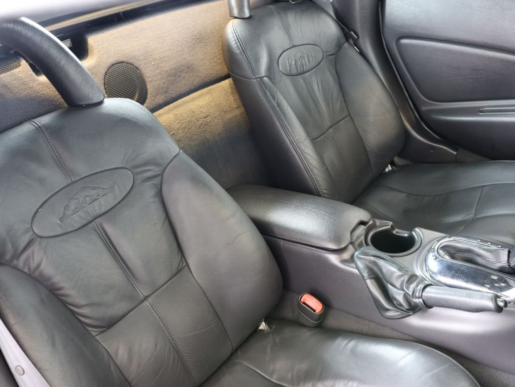 Used 2001 Blue Chrysler Base image 23