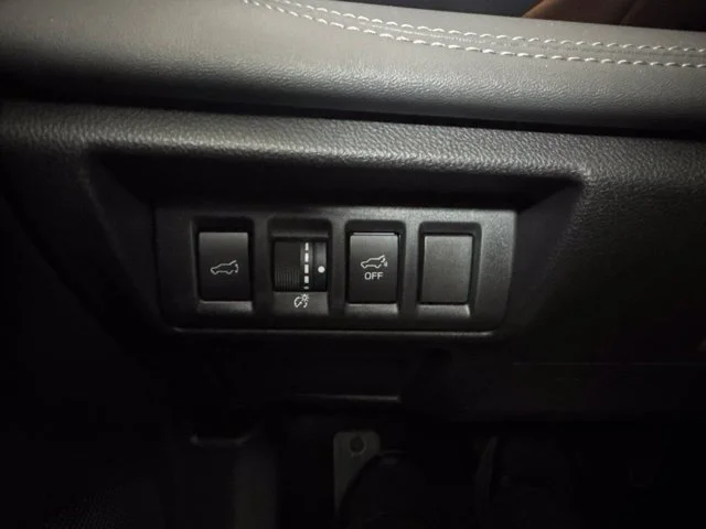 Used 2023 Crystal White Pearl Subaru Touring image 19
