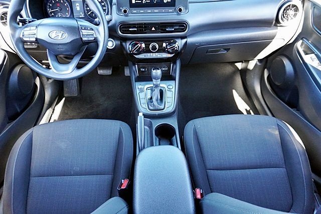 Used 2023 White Hyundai SEL image 19