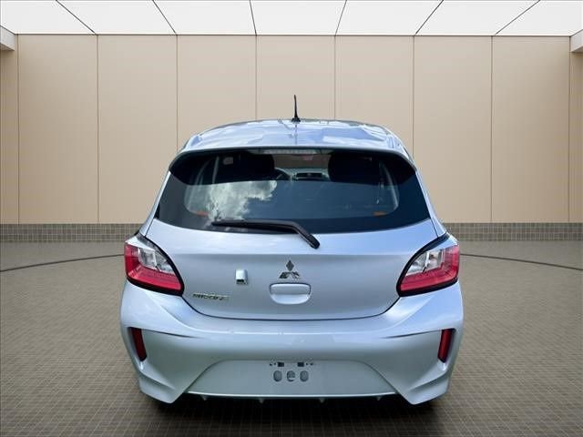 Used 2024  Mitsubishi ES image 18