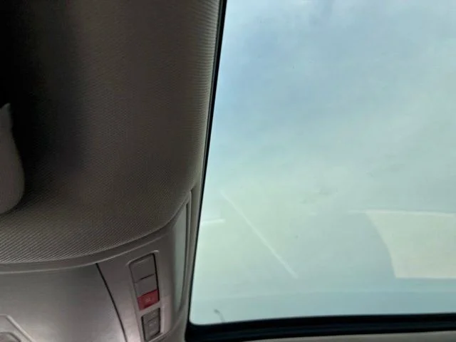 Used 2019 Gray Volkswagen SEL image 11