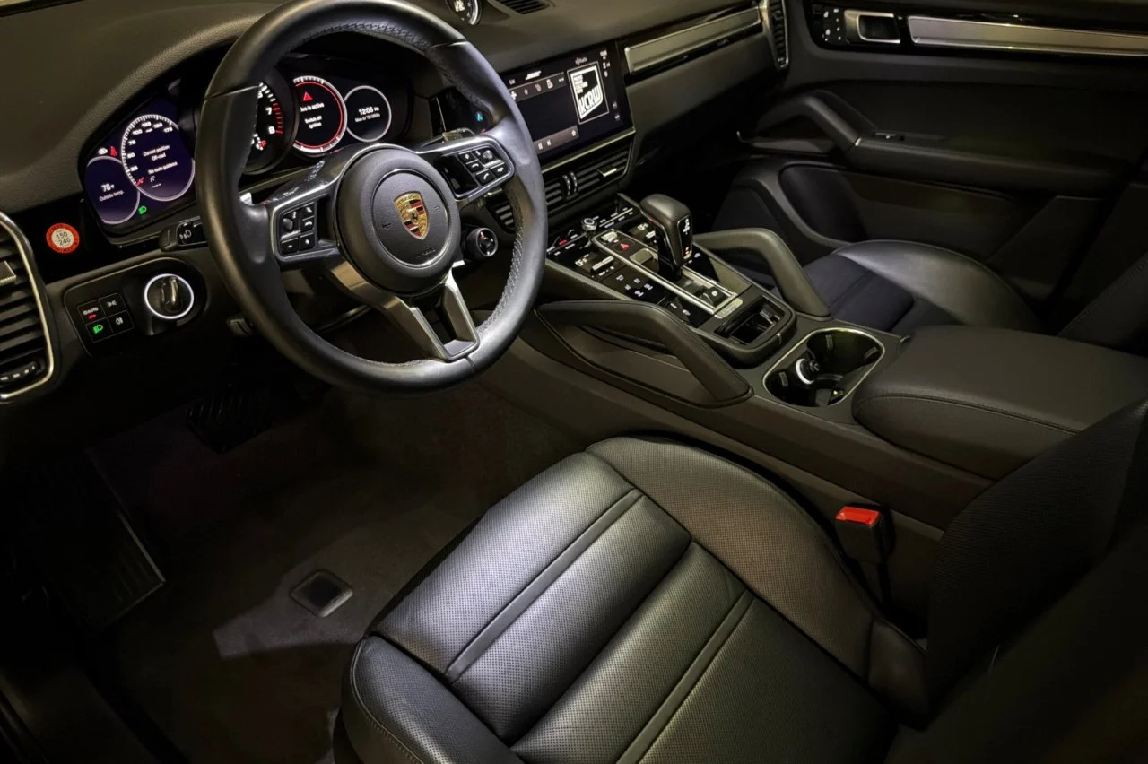 Used 2023 BLACK Porsche Platinum Edition image 9