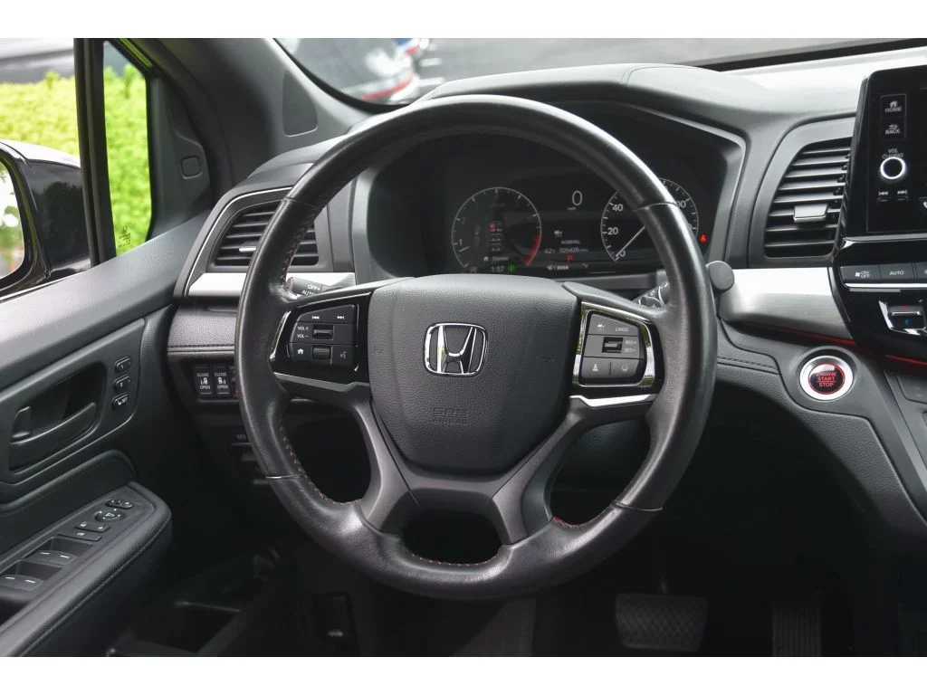 Used 2025 Blk Honda Sport-L image 19