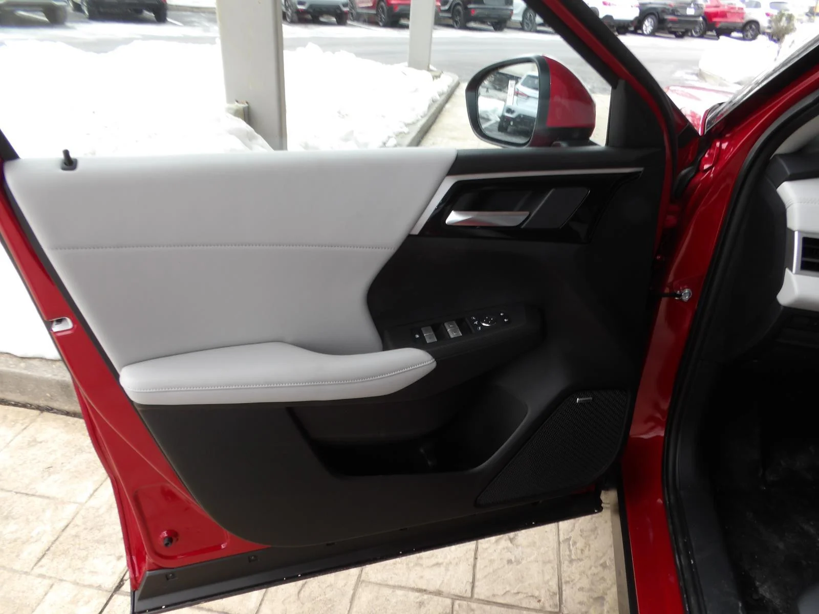 2026 Mitsubishi Outlander SE - Photo 18